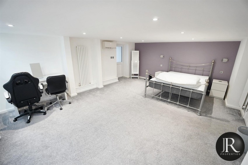 Images for Woodford House, Slitting Mill