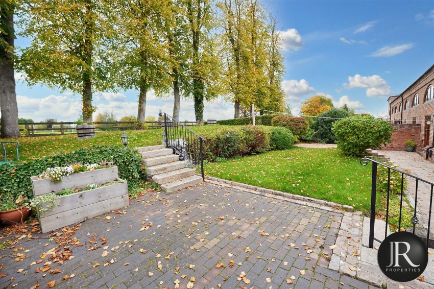 Images for Home Farm Court, Ingestre, Stafford