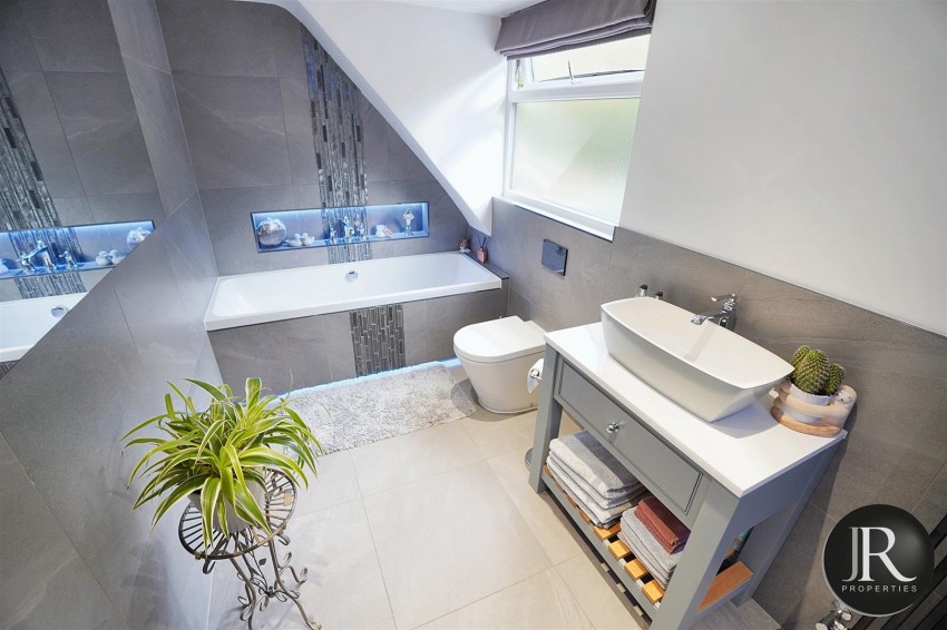 Images for Farm Close, Etching Hill