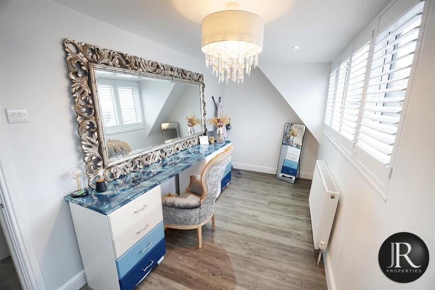 Images for Farm Close, Etching Hill