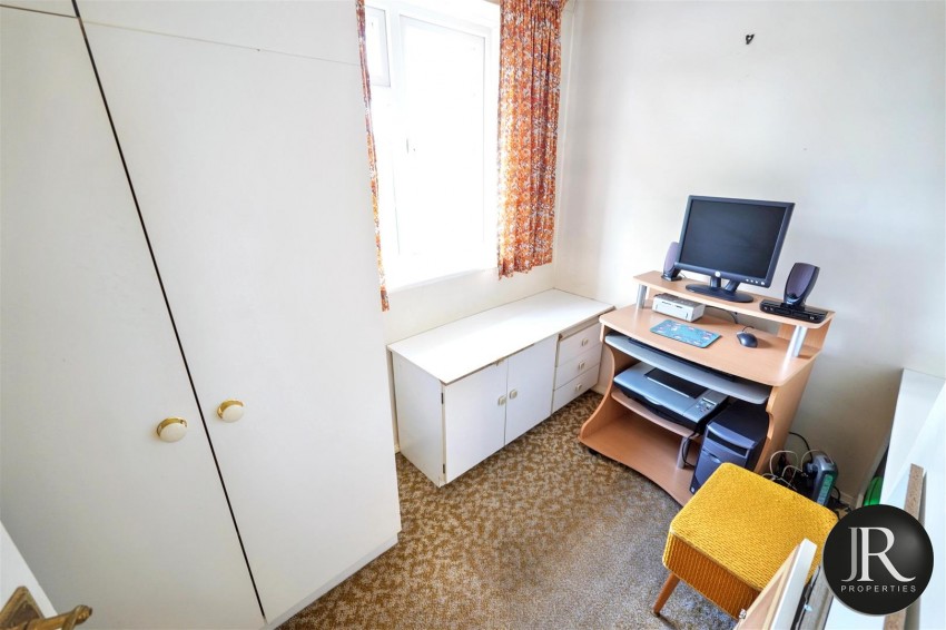 Images for The Oaklands, Etching Hill