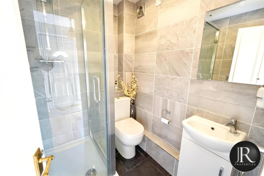 Images for The Oaklands, Etching Hill