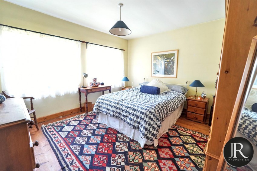 Images for Butts Cottage, Great Haywood